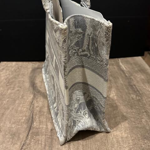 Large Product Preview Image 3